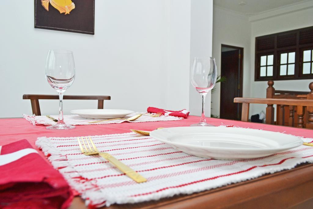 Bed and Breakfast Angel Tower Kandy Exterior foto