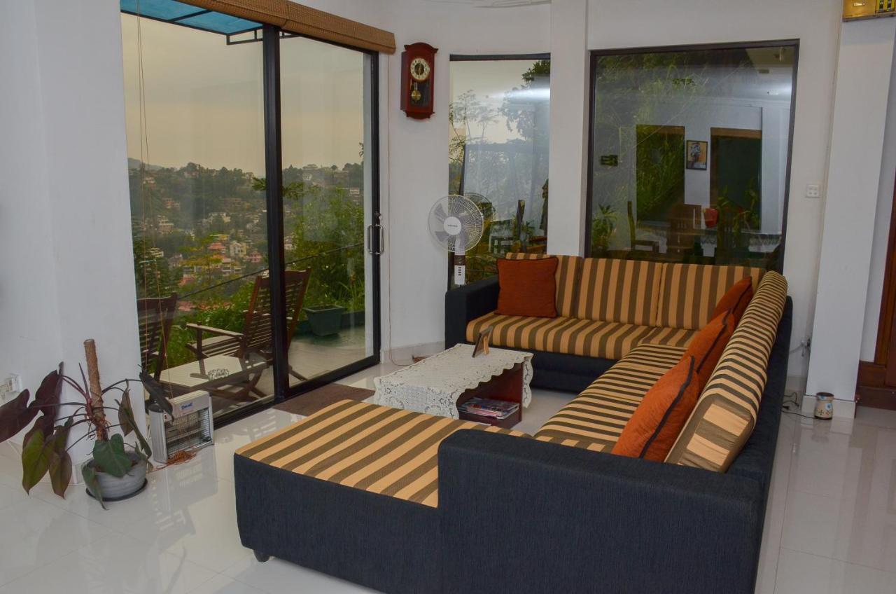 Bed and Breakfast Angel Tower Kandy Exterior foto