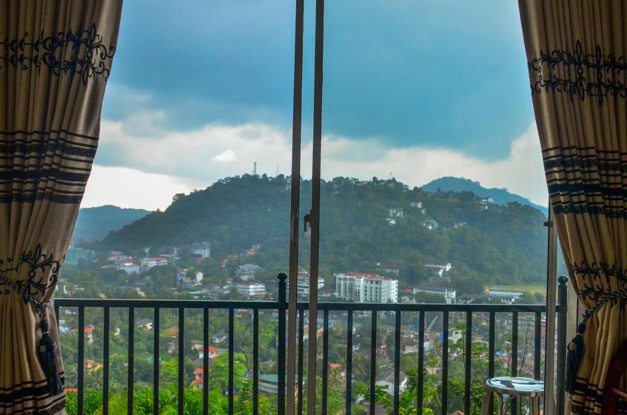 Bed and Breakfast Angel Tower Kandy Exterior foto